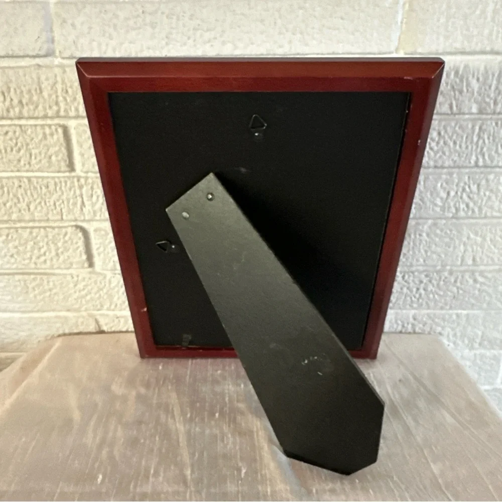 Burnes Wooden Picture Frame in Cherry Red - 8x10